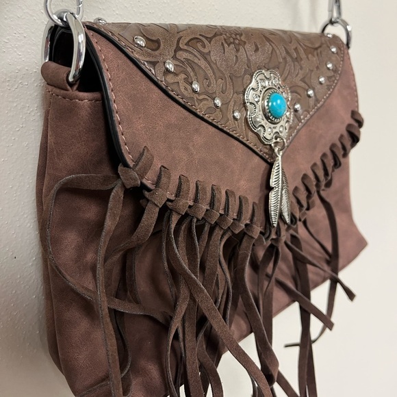 Leather And Turquoise Brown Fringe Shoulder Bag - Picture 4 of 12